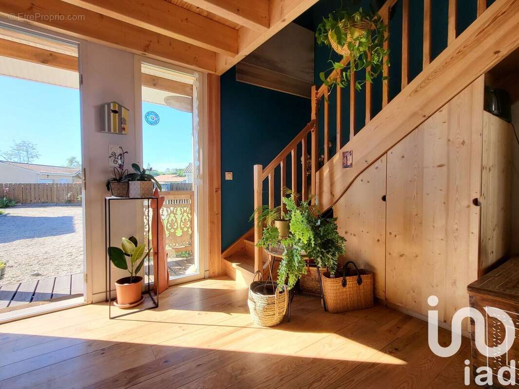 Photo 5 - Maison à VENDAYS-MONTALIVET