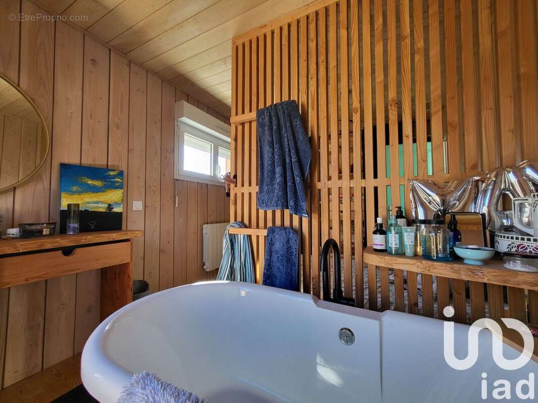 Photo 8 - Maison à VENDAYS-MONTALIVET