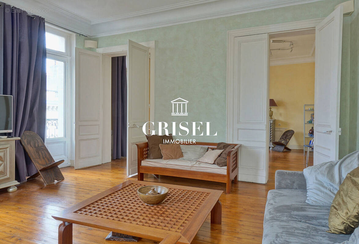 Appartement à BORDEAUX