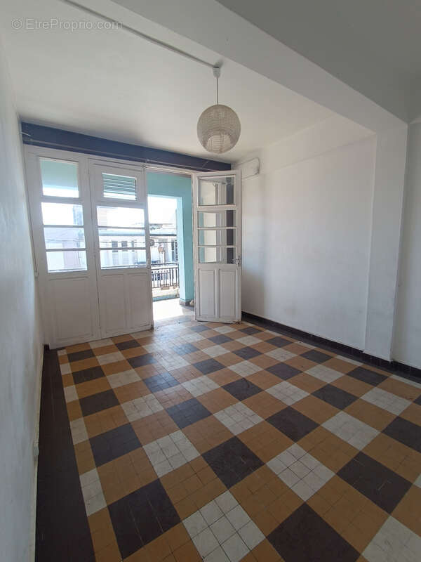 Appartement à BASSE-TERRE