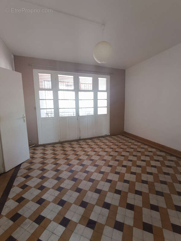 Appartement à BASSE-TERRE