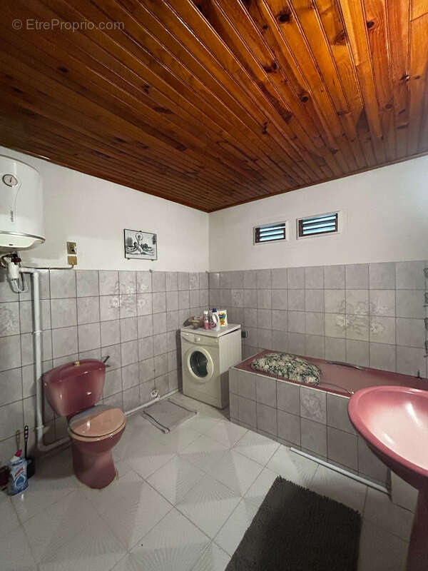 Maison à LES TROIS-ILETS