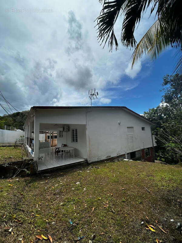 Maison à LES TROIS-ILETS