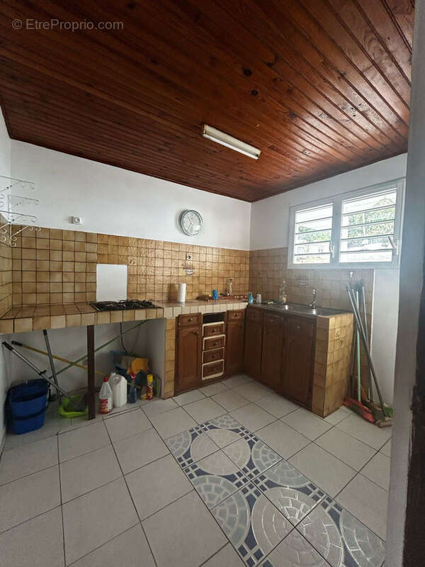 Maison à LES TROIS-ILETS