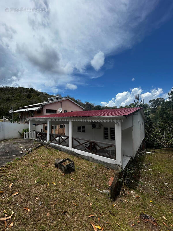 Maison à LES TROIS-ILETS