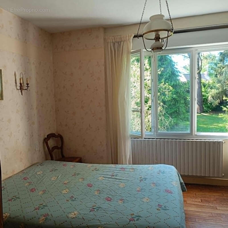 Maison à LA CROIX-HELLEAN