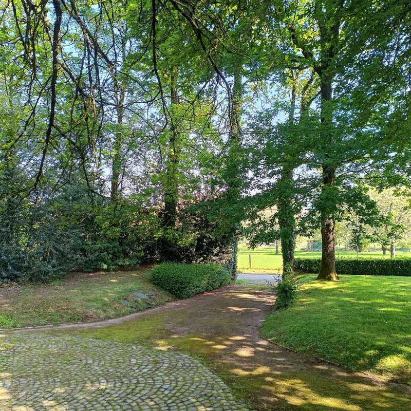 Maison à LA CROIX-HELLEAN