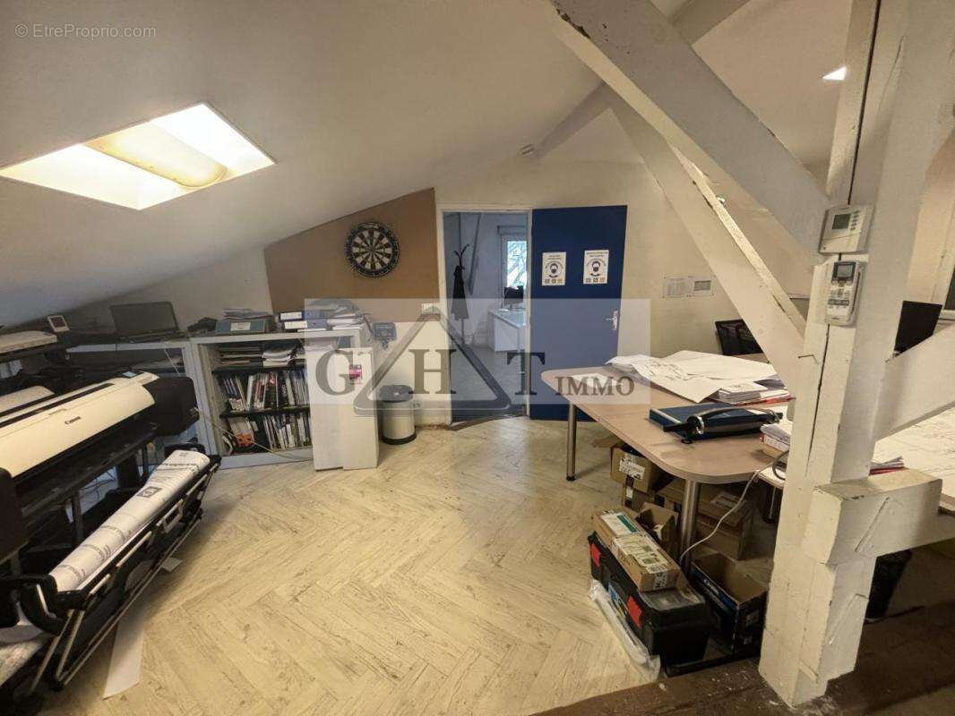 Commerce à LE PERREUX-SUR-MARNE