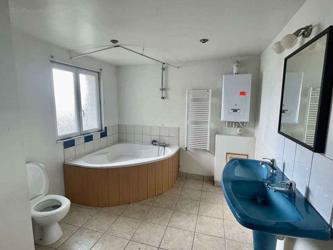 Maison à BERVILLE-LA-CAMPAGNE