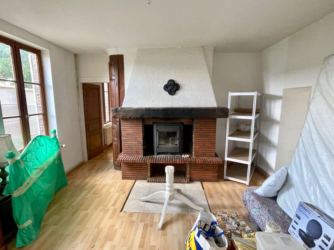 Maison à BERVILLE-LA-CAMPAGNE