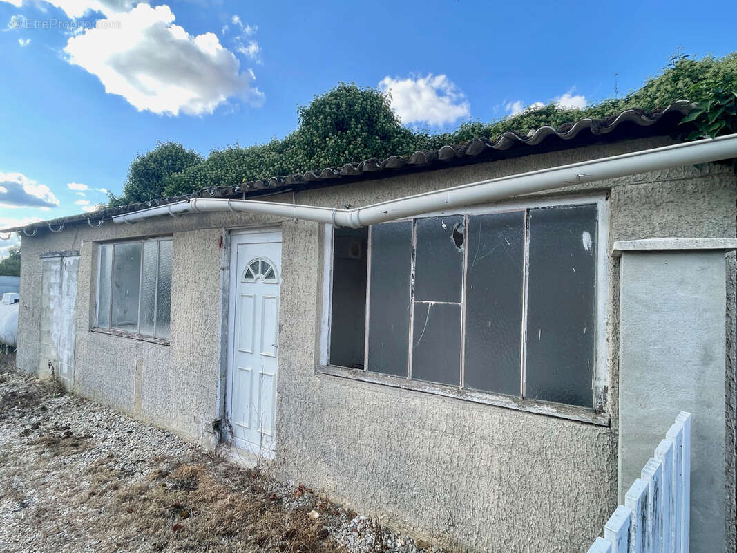 Maison à BERVILLE-LA-CAMPAGNE