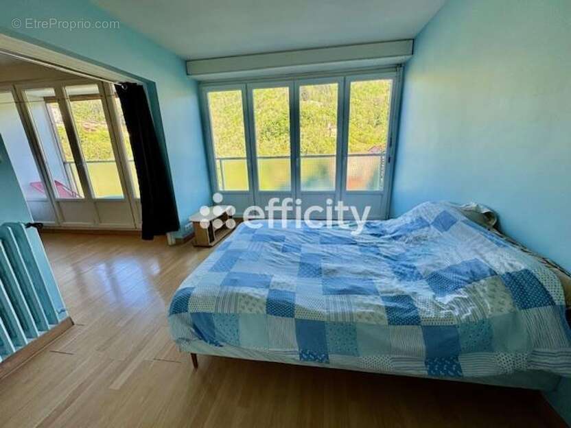 Appartement à THIERS