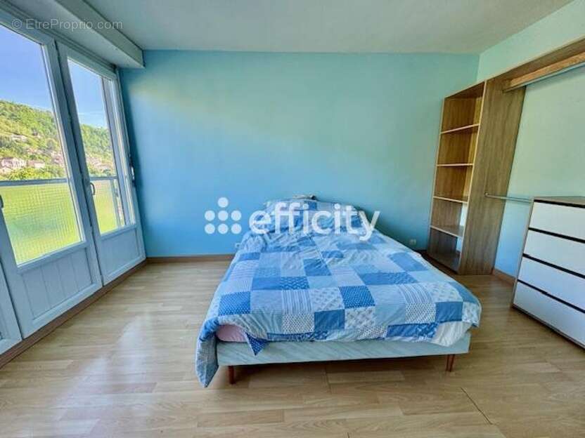 Appartement à THIERS