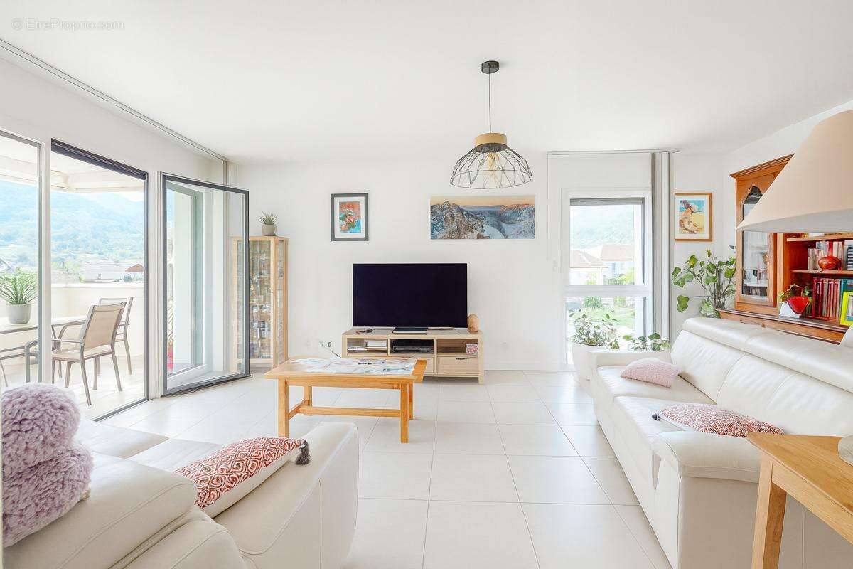 Appartement à SAINT-JORIOZ