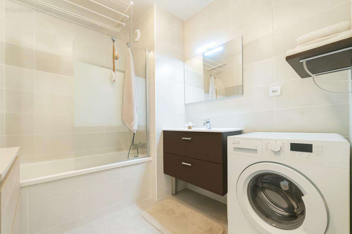 Appartement à SAINT-JORIOZ