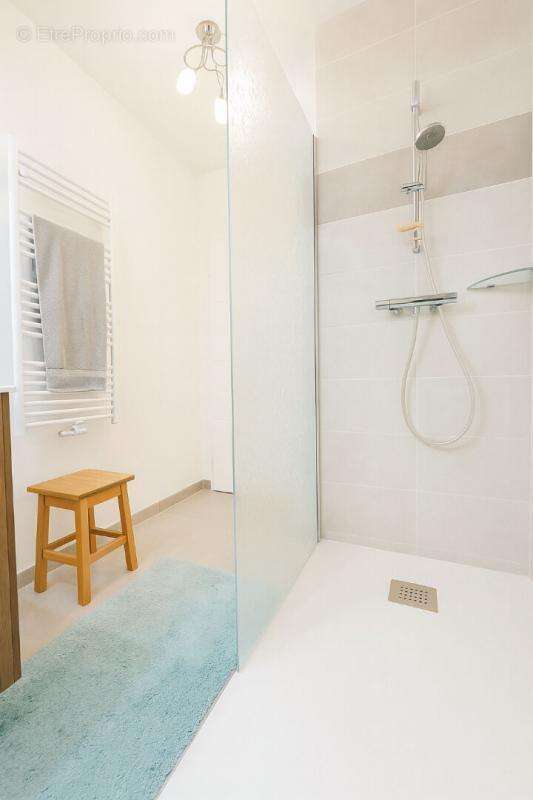 Appartement à SAINT-JORIOZ