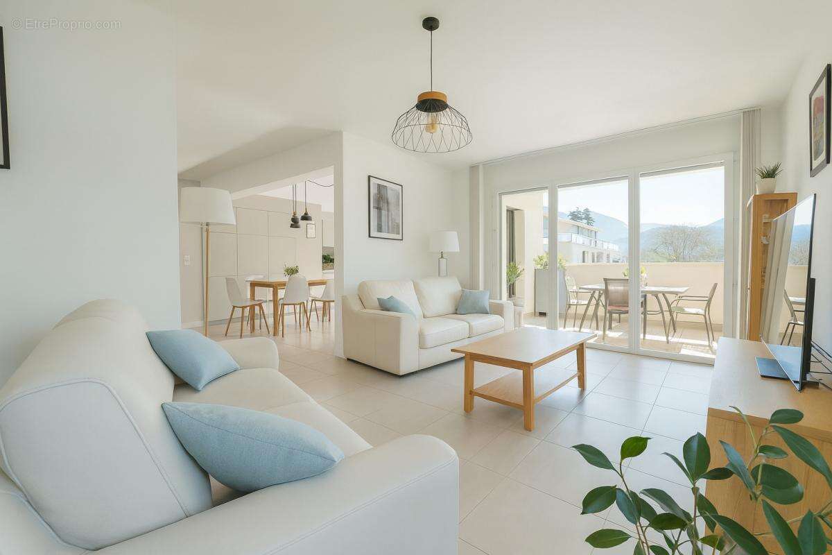 Appartement à SAINT-JORIOZ