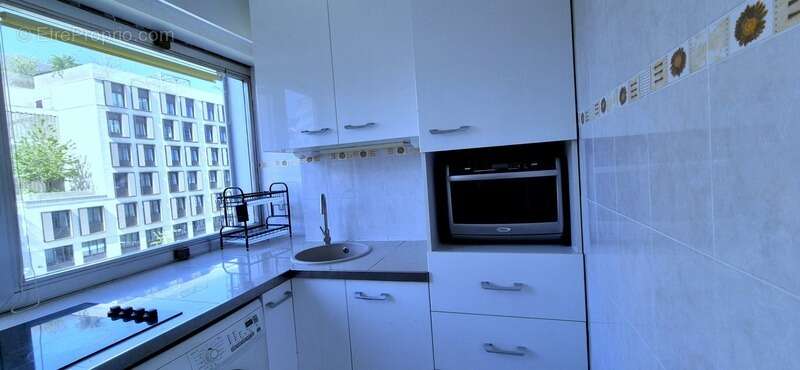 Appartement à COURBEVOIE