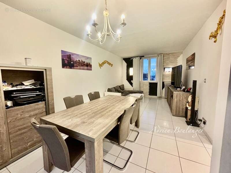 Maison à COMBS-LA-VILLE