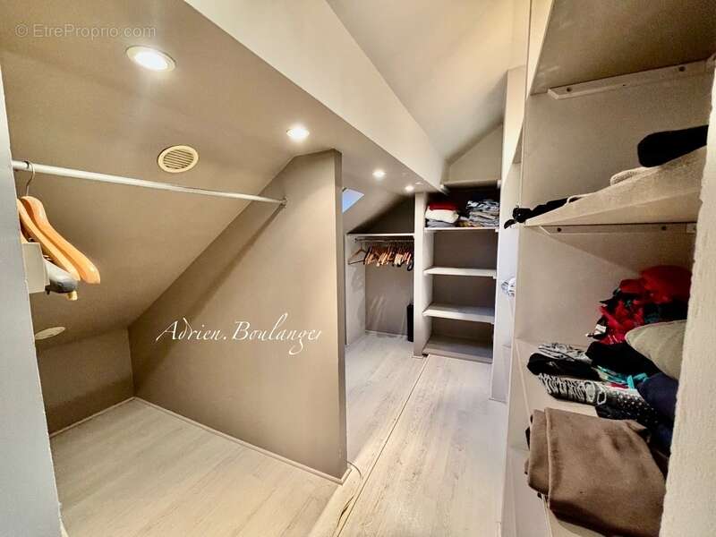 Maison à COMBS-LA-VILLE