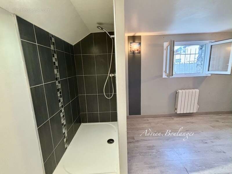 Maison à COMBS-LA-VILLE