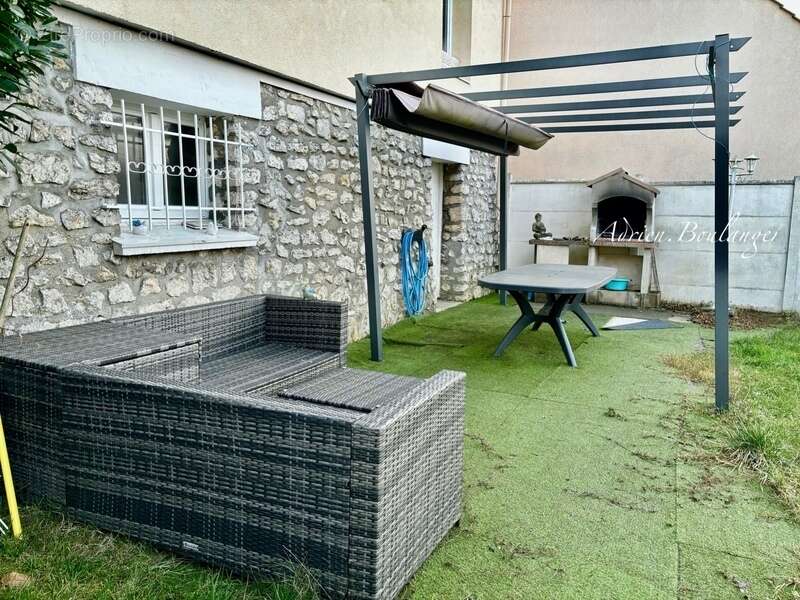 Maison à COMBS-LA-VILLE