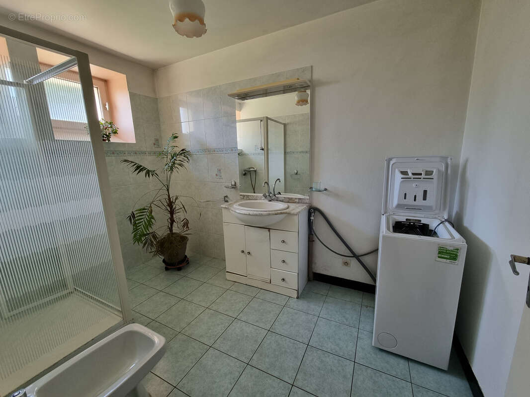 Maison à NOYAL-CHATILLON-SUR-SEICHE