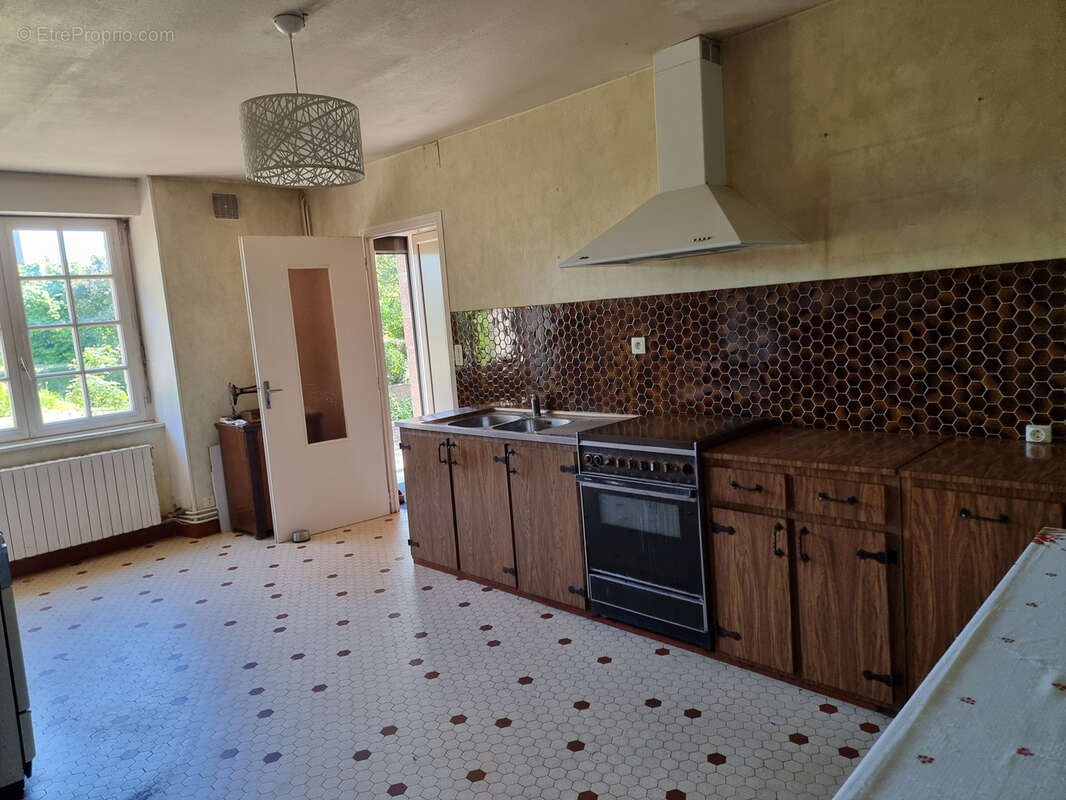 Maison à NOYAL-CHATILLON-SUR-SEICHE