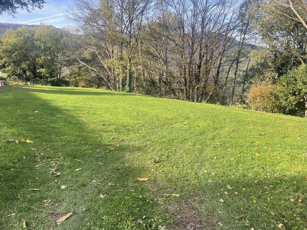 Maison à L&#039;ESTRECHURE