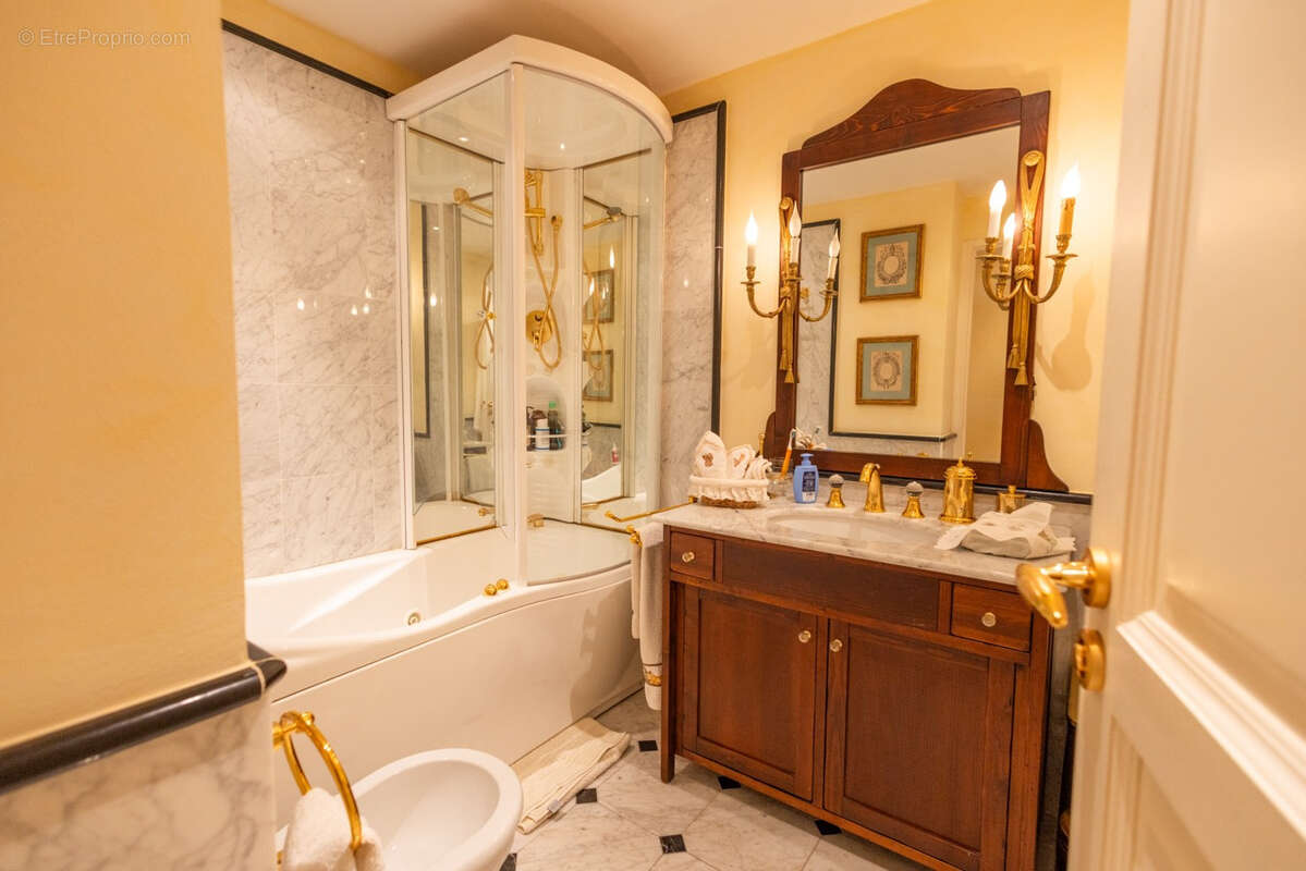 Appartement à SAINT-TROPEZ