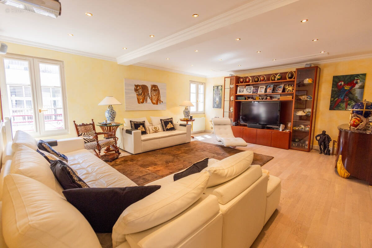 Appartement à SAINT-TROPEZ