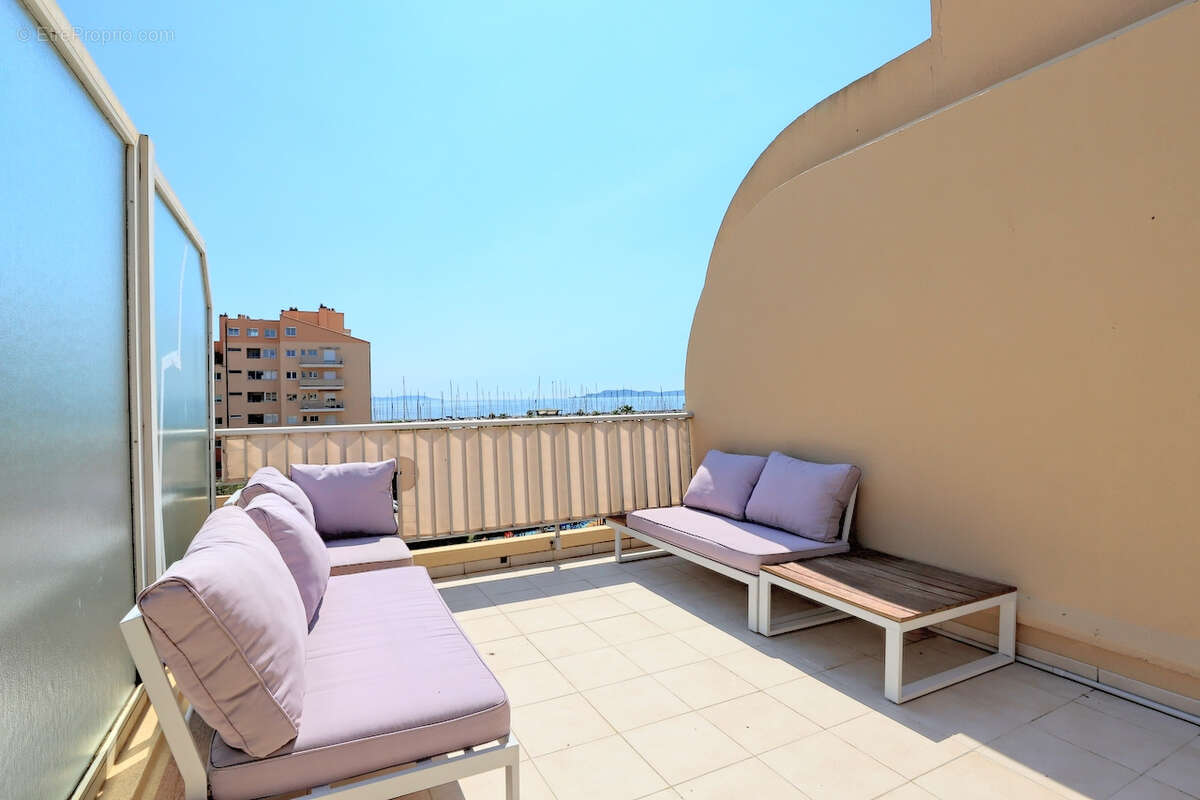 Appartement à HYERES