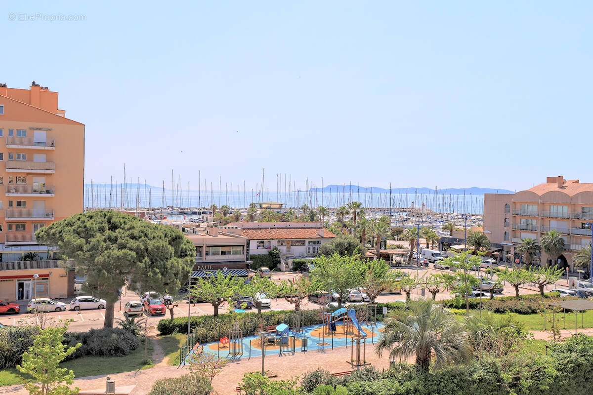 Appartement à HYERES