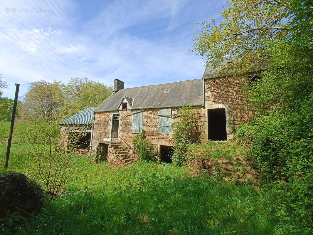 Maison à COULOUVRAY-BOISBENATRE