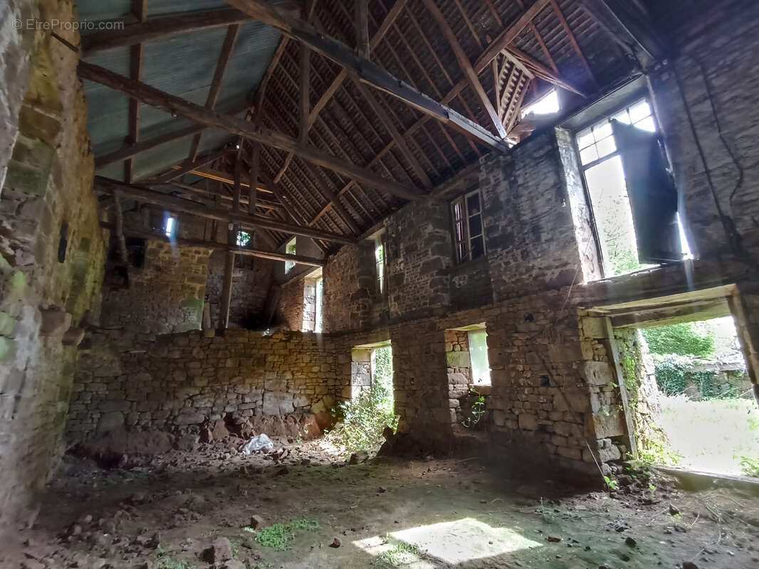 Maison à COULOUVRAY-BOISBENATRE