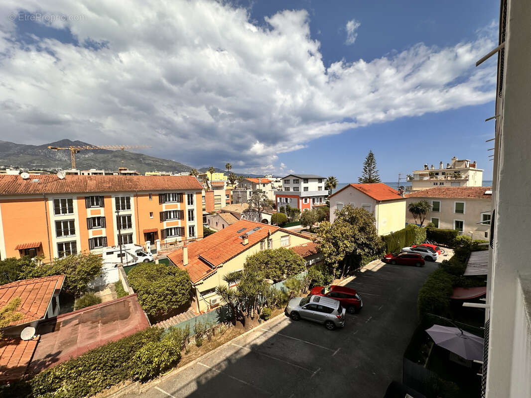 Appartement à ROQUEBRUNE-CAP-MARTIN