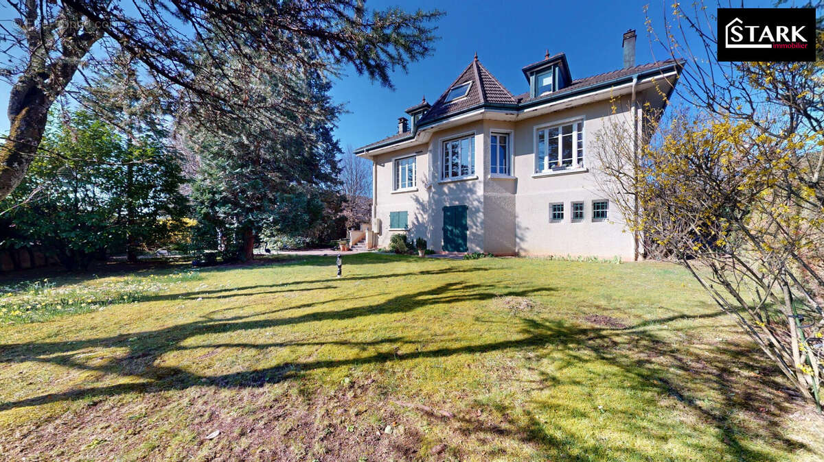Maison à GRAND-CHARMONT