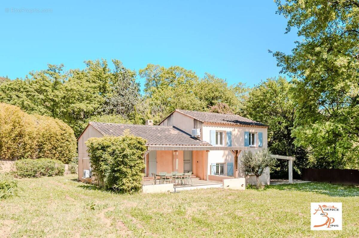 Maison à COLLOBRIERES