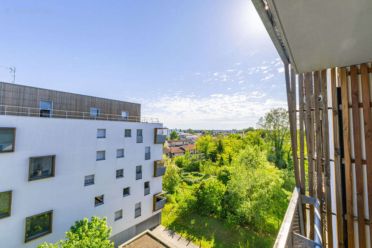 Appartement à BEGLES