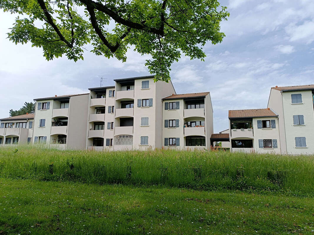Appartement à VILLENAVE-D&#039;ORNON