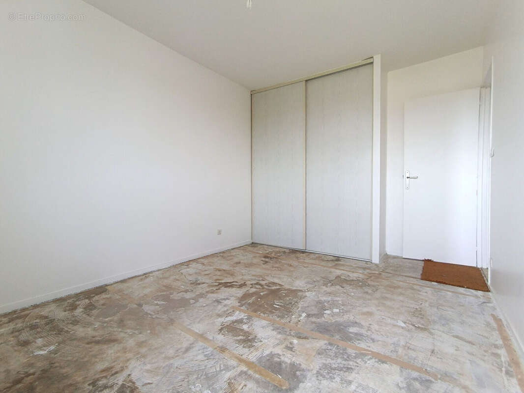 Appartement à VILLENAVE-D&#039;ORNON