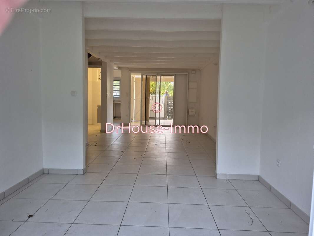 Maison à LES TROIS-ILETS