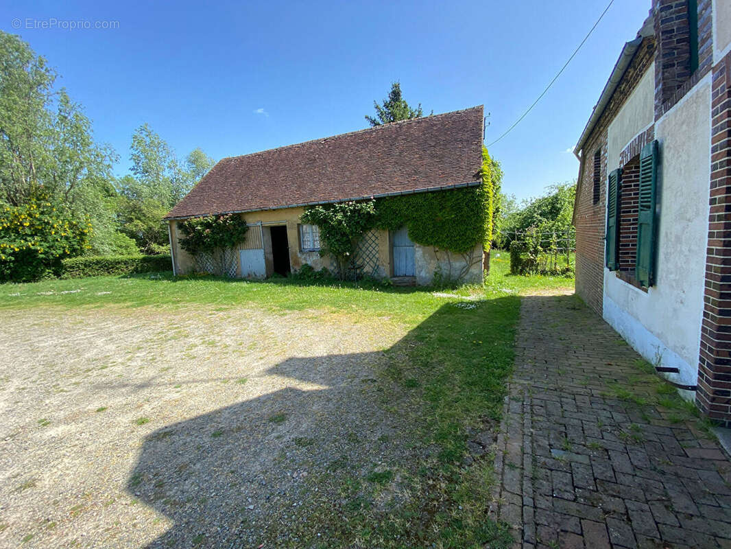 Maison à LONGNY-AU-PERCHE