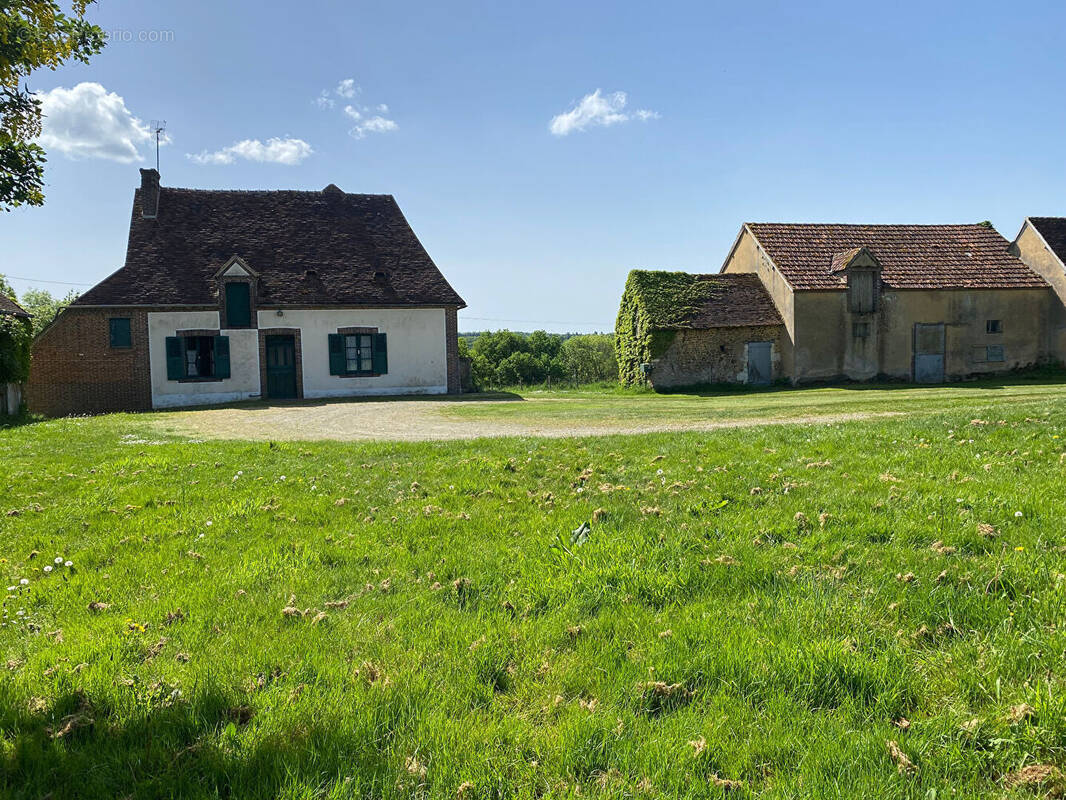 Maison à LONGNY-AU-PERCHE