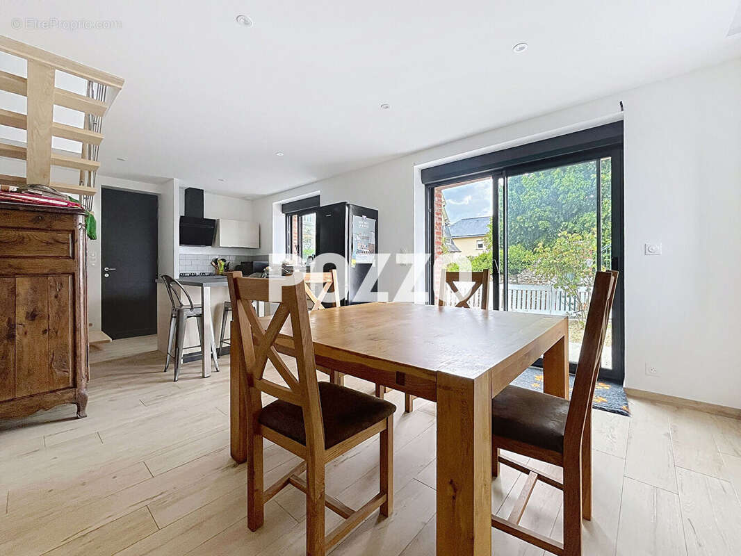 Maison à SAINT-PAIR-SUR-MER