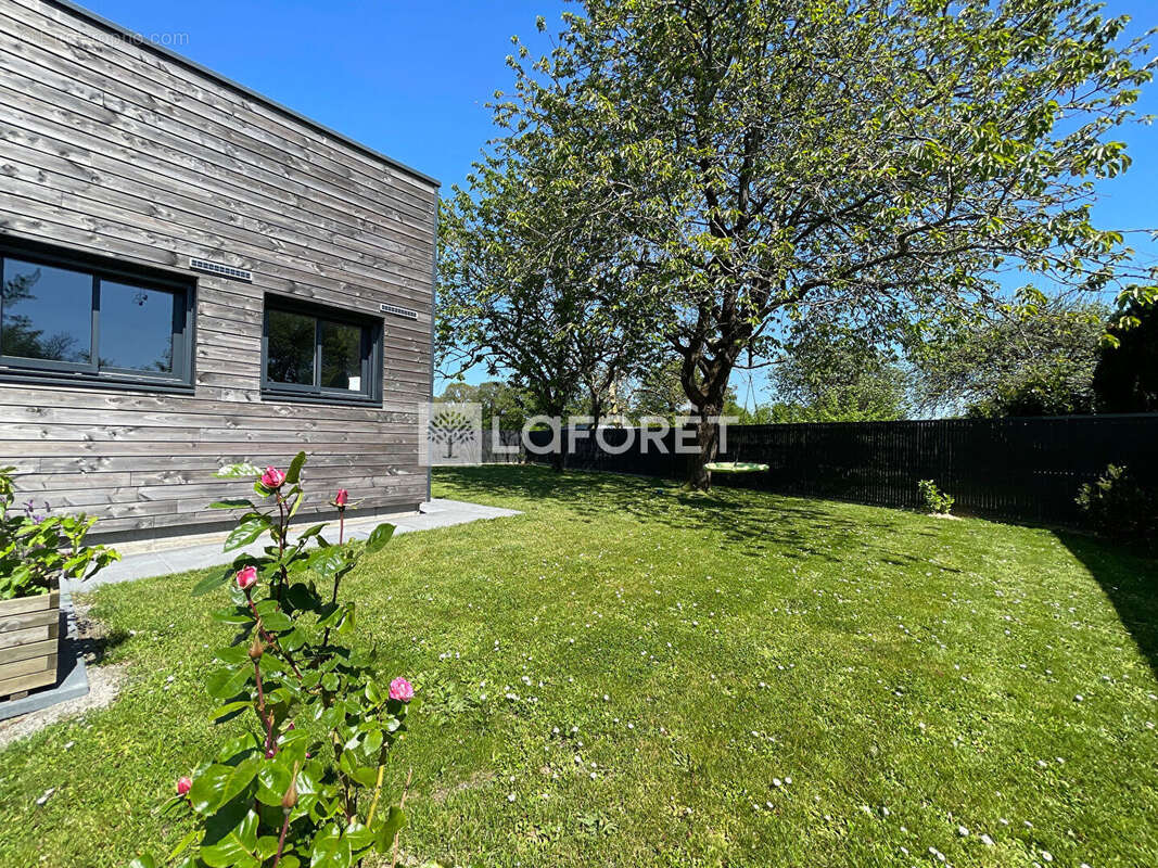 Maison à NOYAL-MUZILLAC