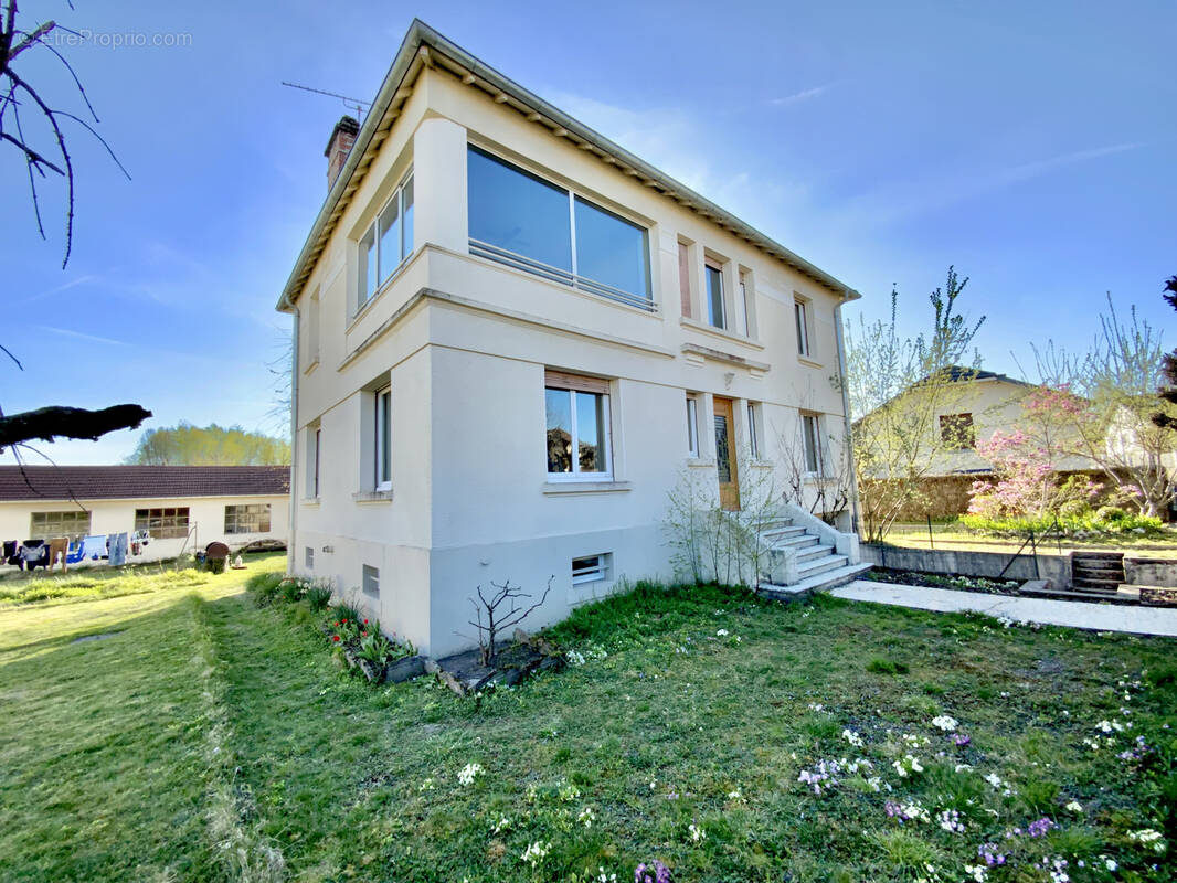 Maison à LUXEUIL-LES-BAINS