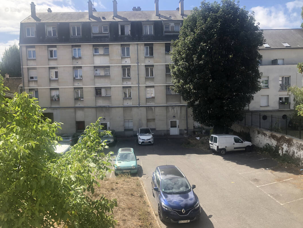 Appartement à VILLIERS-LE-BEL