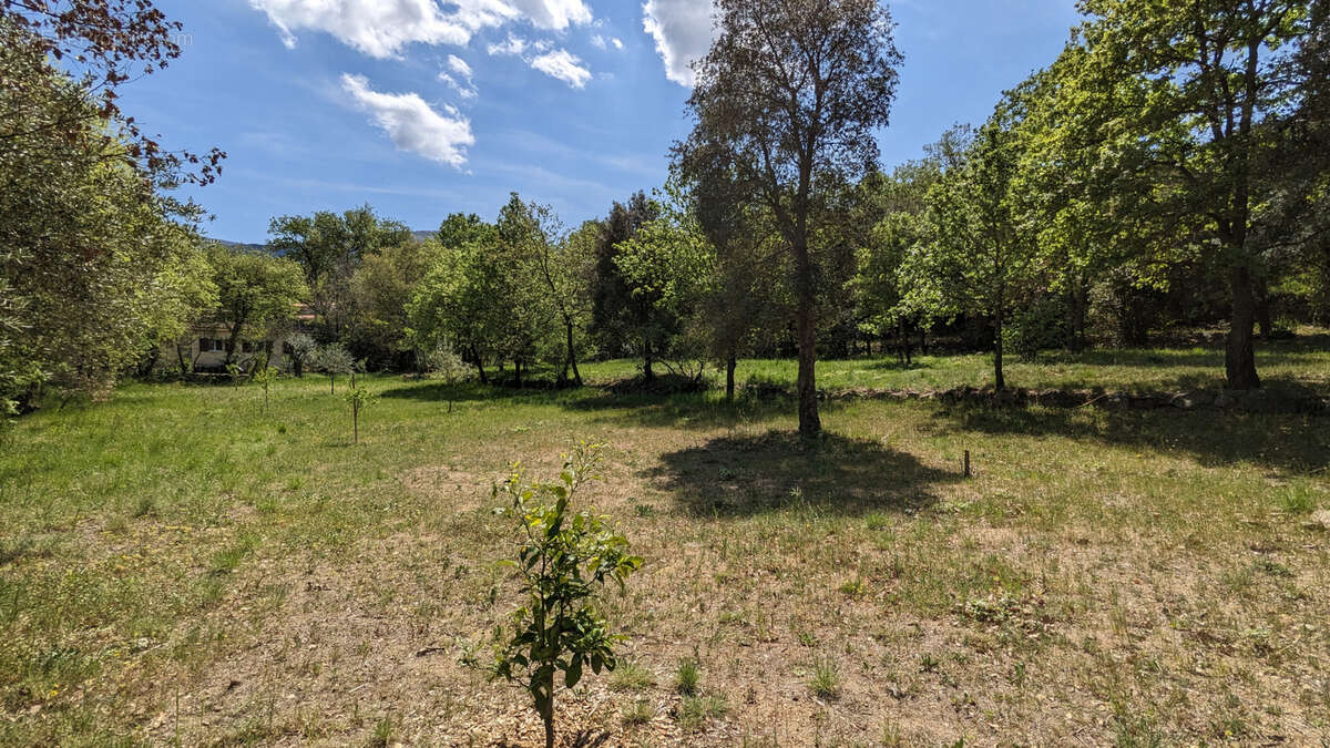 Terrain à VILLELONGUE-DELS-MONTS