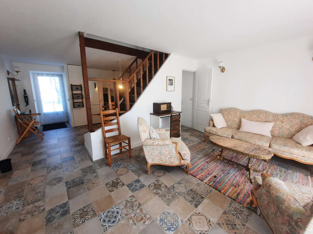 Maison à AIGREFEUILLE-D&#039;AUNIS